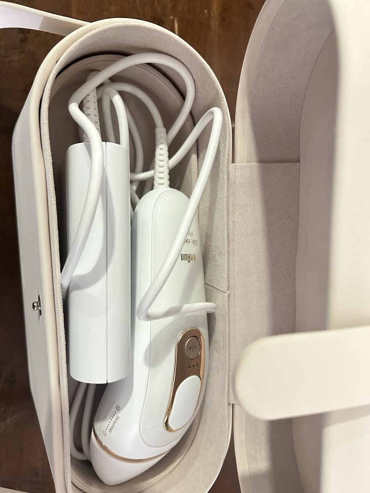 Braun Silk-expert Pro 5 IPL Hair Removal Device, 3 Heads, White Gold, Portable