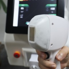 2000W Ice Titanium 755nm 808nm 1064nm Diode Laser Painless Hair Removal Machine
