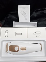 Hand-held Laser Hair Removal Device – (New/Open Box) (999900 Flashes)