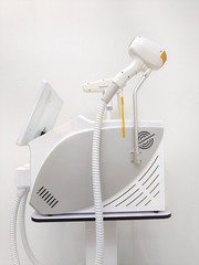 2-In-1 808nm FAC Ice Cooling Dual Probe Skin Tone Balancing Salon Beauty Machine