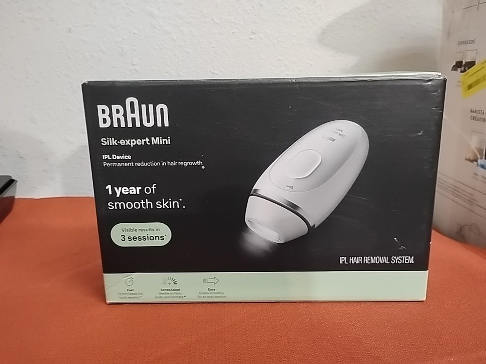 Braun Silk-expert Mini IPL Hair Removal Device SensoAdapt Corded for Face & Body