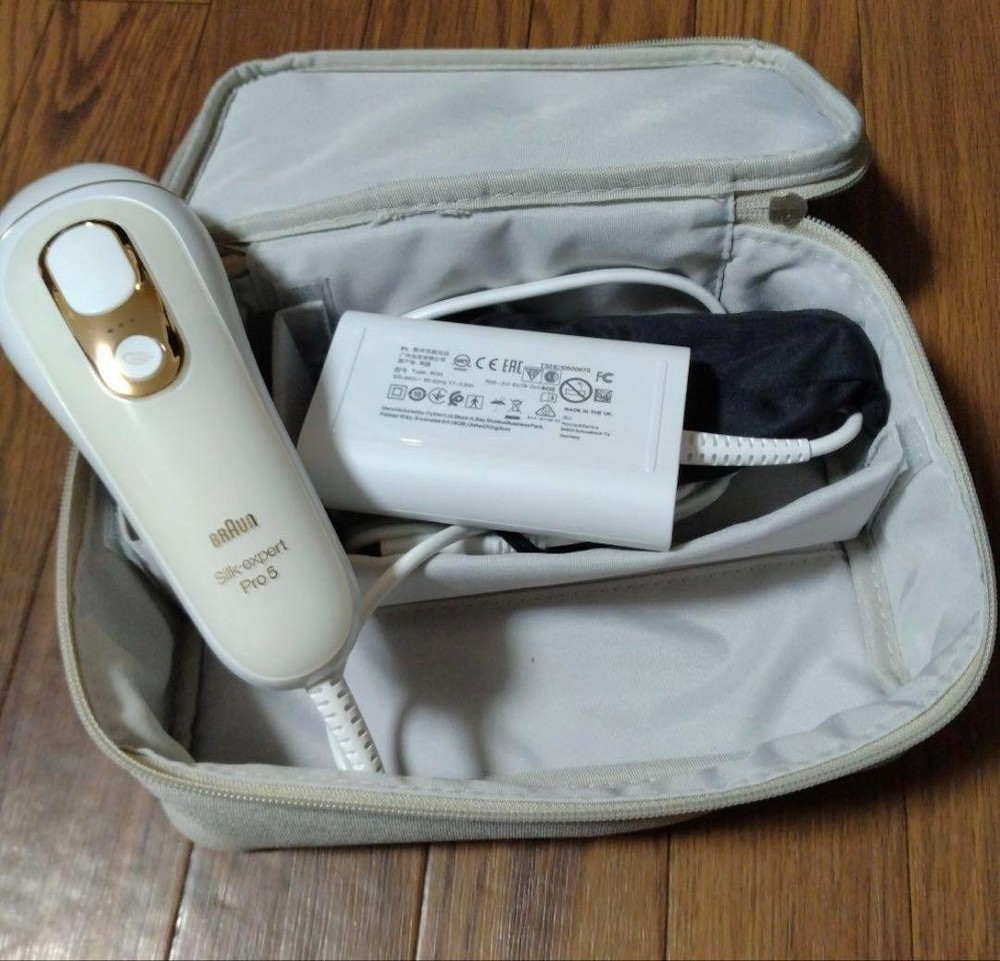 Braun Silk-expert Pro 5 IPL Epilator White & Gold with Storage Case used