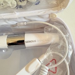 Serious Skincare B-Sleek Hair Reduction System Model 1723F New