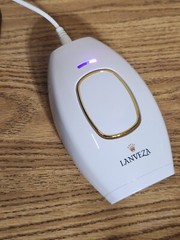 Lanveza, England, The Premium IPL Handset for Hair Removal