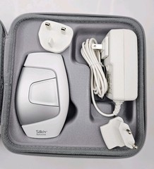 Silk’n Infinity Laser Hair Removal Device – BellaGlide – w/ Case, Cloth, AC Adap