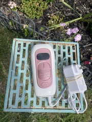 ARTOLF PA2 IPL Hair Removal Device White Pink 5 Levels Corded w/ Sunglasses