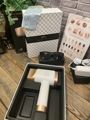 Aopvui FZ-608 Laser Hair Removal Hand-held IPL Device 999900 Flashes