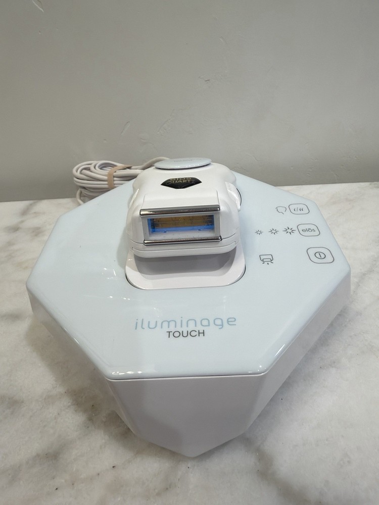 Iluminage Touch At Home Permanent Hair Removal Tech
