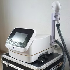 Portable high-power 808 diode laser hair removal device permanent hair removal