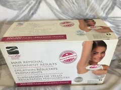 New SilkN Freedom300K IPL Hair Removal Device Bundle