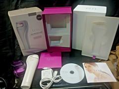 Tria Age Defying Laser / Original Box, Charging Cradle Disk, Manuals, Tested