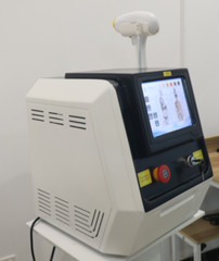 Diode Laser 755 808 1064nm 3 Wavelengths Hair Removal Laser Machine Cooling Head
