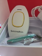 5minskin At Home The Premium IPL Hair Removal Device. Opened Box Not Used.