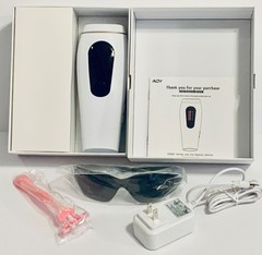 Brand New in Box IPL Laser Permanents Hair Removal Kit 5 Setting 999,999 Flashes