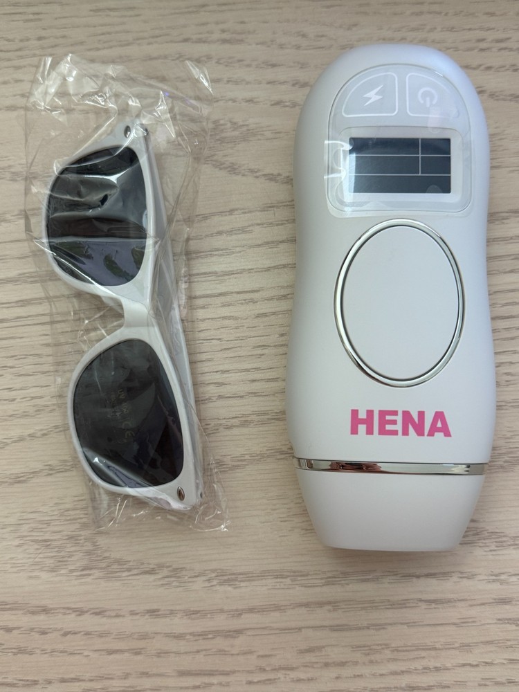 Hena Handheld IPL Hair Removal System – 399079 Flash