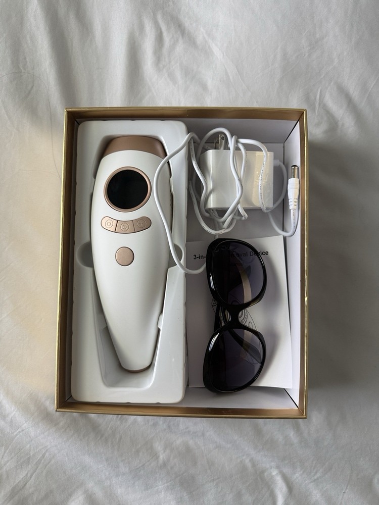 IPL Hair Removal Device 999999 Flashes 9 Levels LCD White Gold w/ Sunglasses