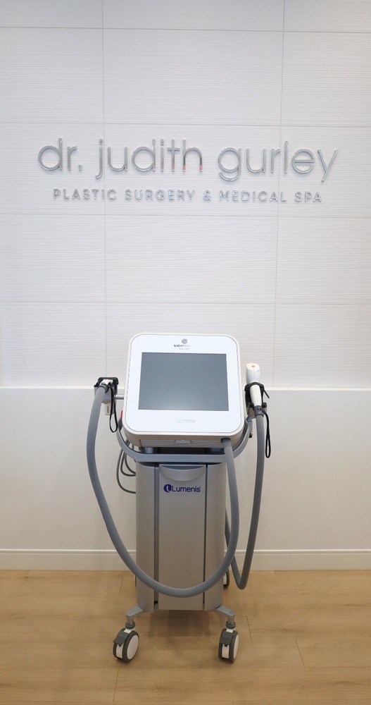 Lumenis LightSheer QUATTRO – Pristine Condition, Low Pulse Count, Under Warranty