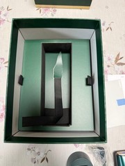 DORA Hair Removal Device Green Unused with Charger & Glasses