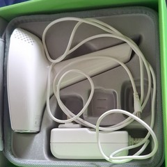 Silk’n BellaFlash PRO IPL Hair Removal Device White w/ Case & AC Adapter