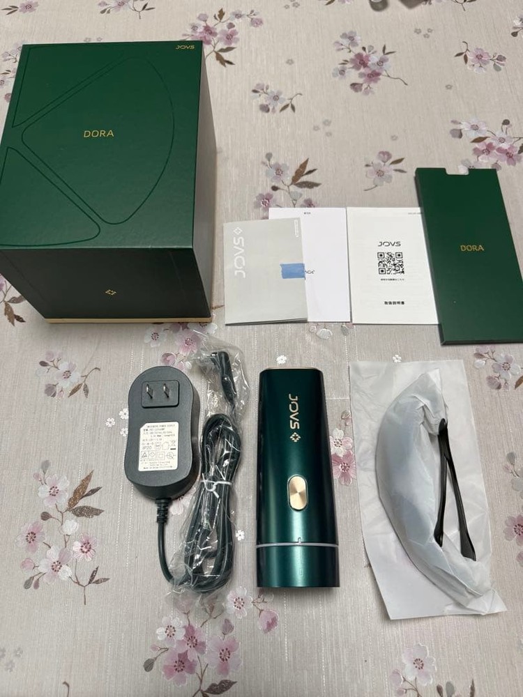 DORA Hair Removal Device Green Unused with Charger & Glasses
