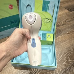 Tria THR-2S Cordless Laser Hair Removal Device White/Blue w/ Charger & Box