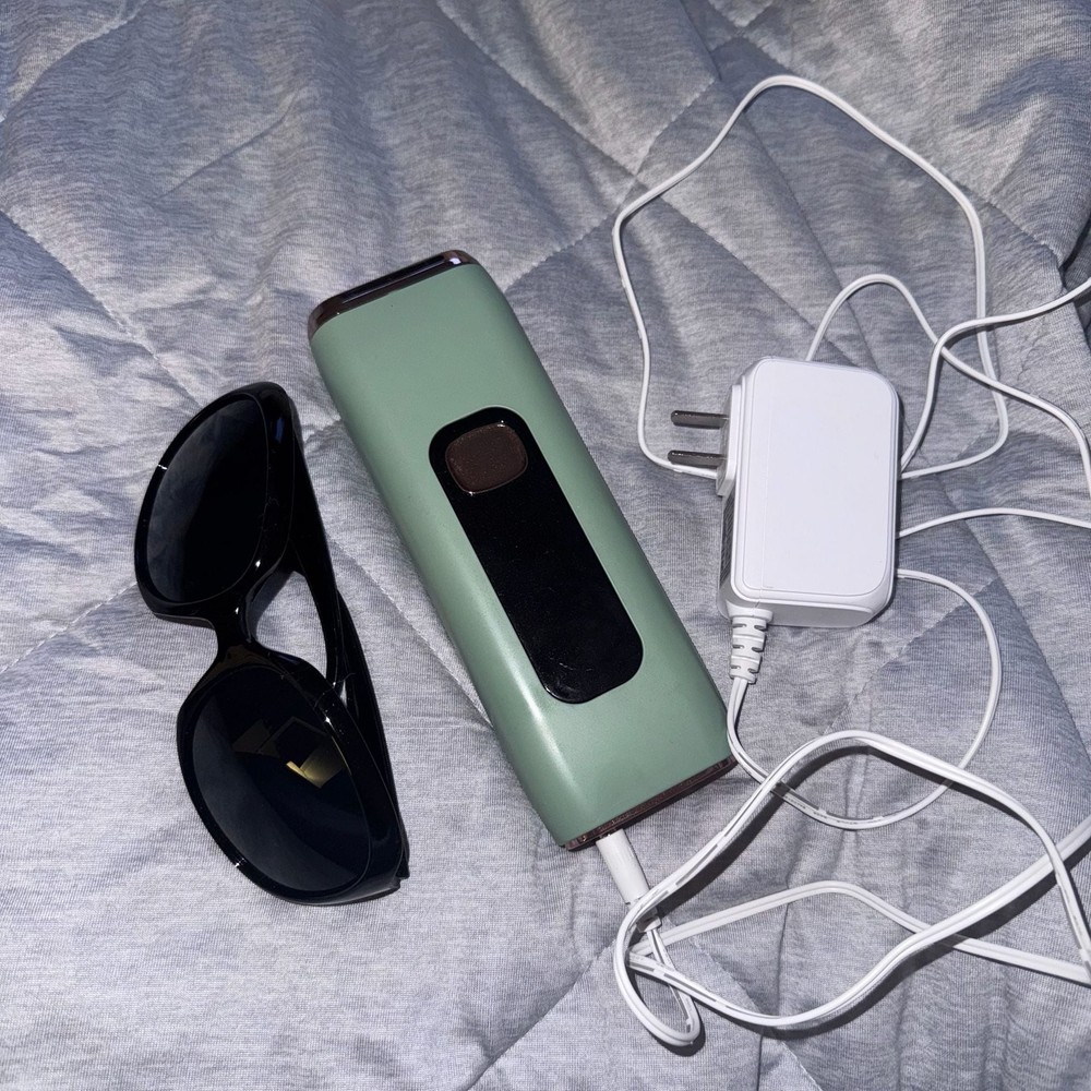 A106 IPL Permanent Laser Hair Removal Device, Emerald Green