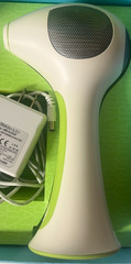 Tria Beauty HAIR REMOVAL LASER Green & White w/ Box w/ Skin Sensor, Tested WORKS