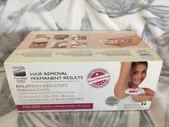 New SilkN Freedom300K IPL Hair Removal Device Bundle