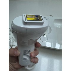 Gillette Venus Naked Skin IPL Hair Removal System Braun Type 6028 with Case Gel