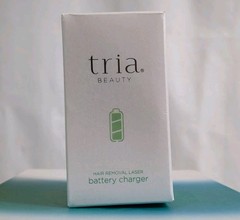 Tria Beauty Hair Removal Laster 2012 Device/Charger Not Tested (Parts/Repair)