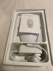 IPL HAIR REMOVAL INSTRUMENT White US & Gold Color In New Open Box