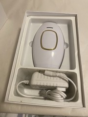 IPL HAIR REMOVAL INSTRUMENT White US & Gold Color In New Open Box
