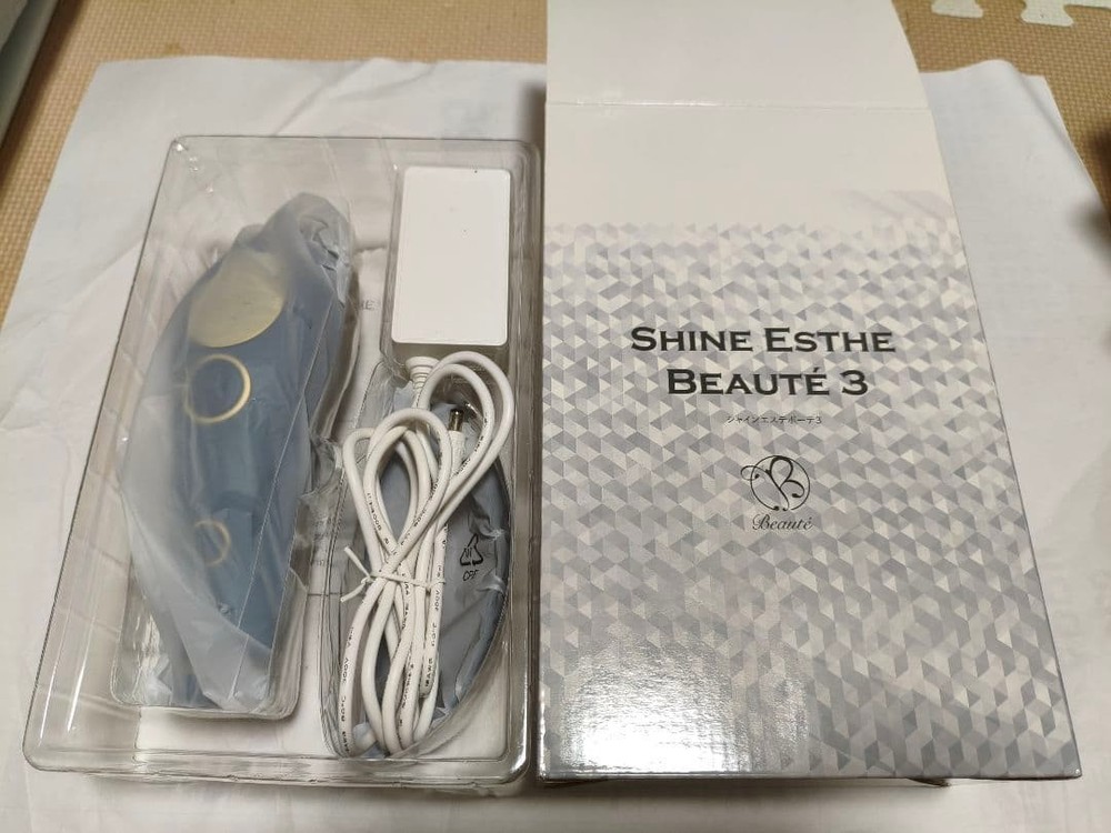 Shine Esthe Beaute 3 IPL Body Hair Removal & Skin Care Device Used