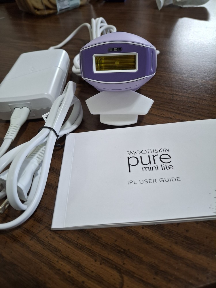 SmoothSkin Pure Mini Lite IPL Hair Removal Device w/ Adapter & User Guide Purple