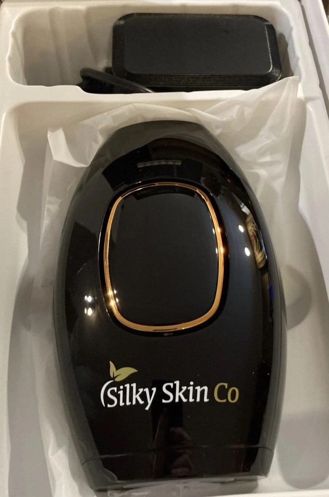 Silky Skin Co IPL Laser Hair Removed Handset Black Permanent Hair Removal