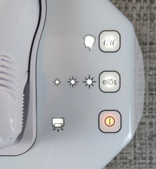 Iluminage Touch FG70701 Elos Quartz IPL Hair Removal System TESTED & WORKING