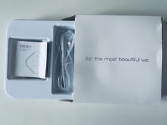 ILuminage Beauty Me Sleek Permanent Hair Reduction Device Model HU-FG 01421