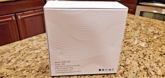 AUYUKOI 36 Watts Weak Pulse Light Hair Removal Device Model BHRL-04B