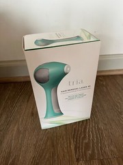 Tria Beauty Hair Removal Laser 4X – Green/White