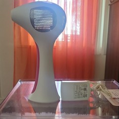 Tria Laser Hair Removal Device Corded Electric White/Pink w/ Power Adapter