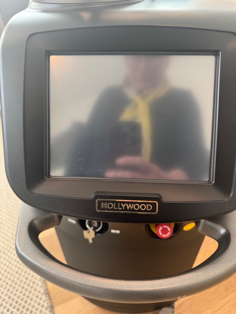 2023 Lutronic Hollywood Spectra Medical Laser – Dual Pulses Nd:Yag Laser