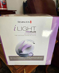 Remington iLight Pro Plus IPL Hair Removal Device Corded White/Purple Body