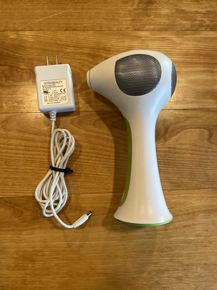 Tria Beauty LHR 3.0 Permanent Laser Hair Removal System Green Used with Charger