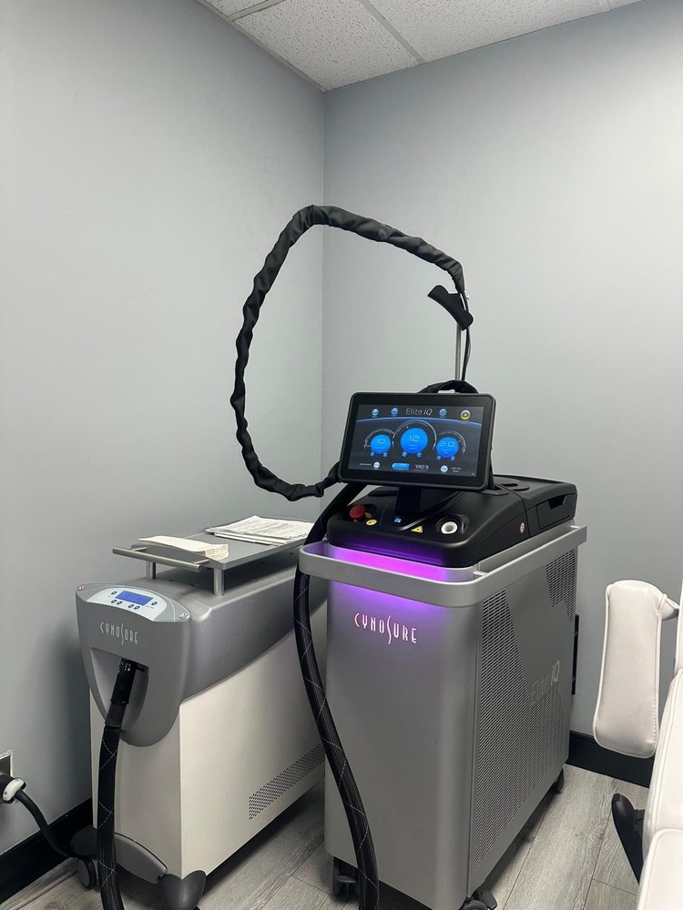 2022 Cynosure Elite iQ Alexandrite & Nd:YAG Laser + Cryo 6 Cooler – Excellent