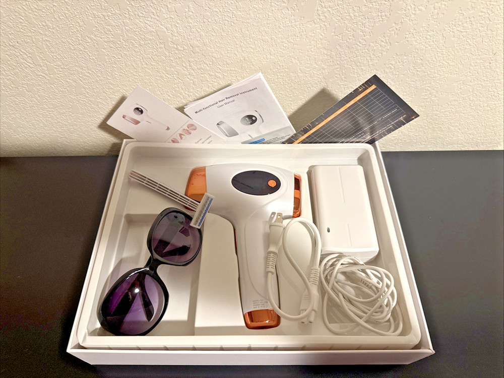 At Home Laser IPL Hair Removal Device With 9959979 Flashes Left